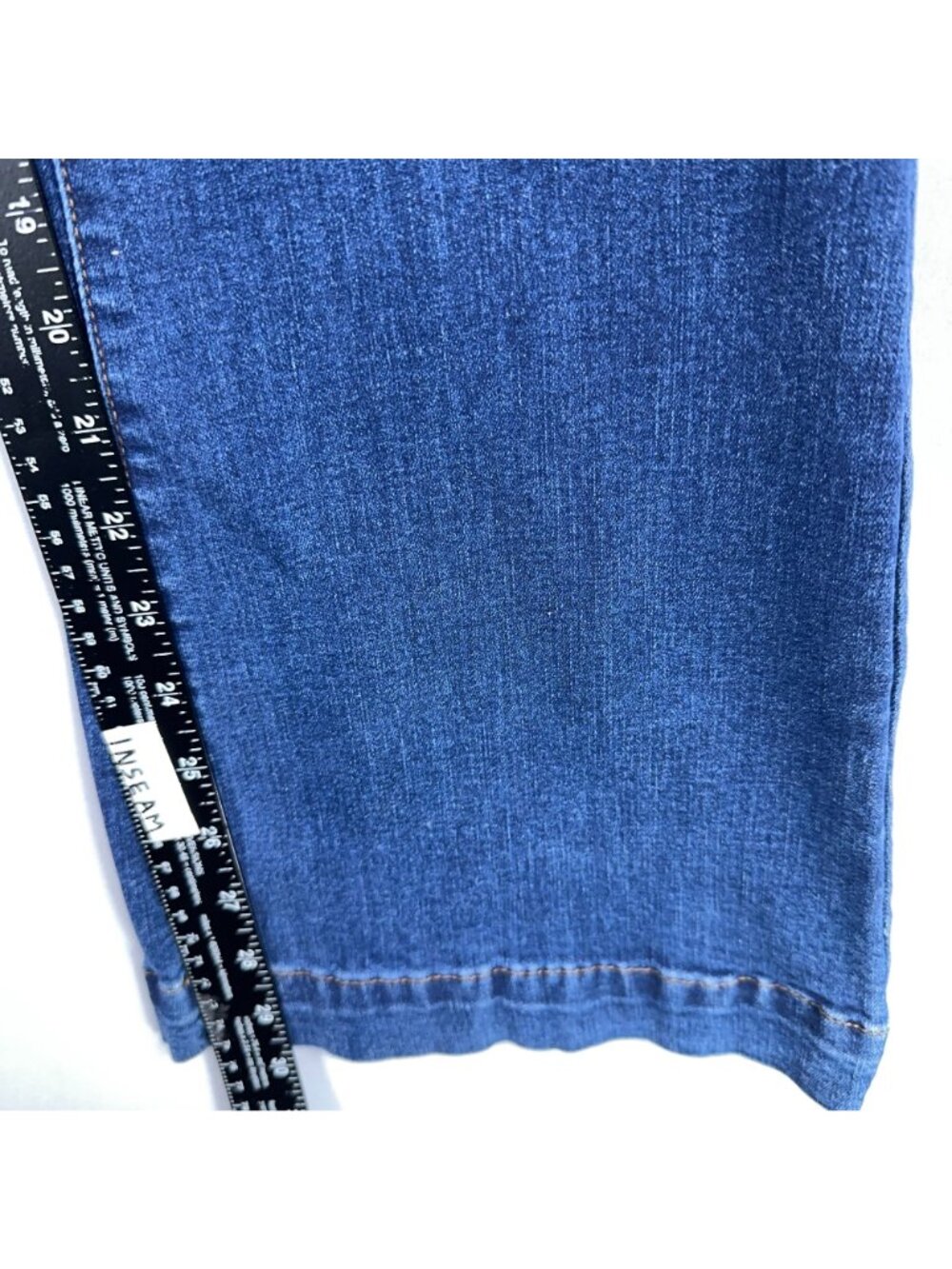 Ashley Mason Premium Flare Jeans Mid Rise Womens Size 13/31 Blue Medium Wash - Picture 9 of 11